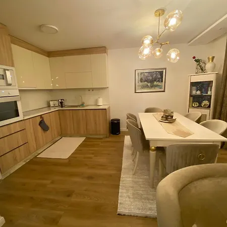 Golden Nest Διαμέρισμα *