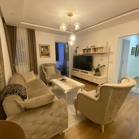 Διαμέρισμα Golden Nest