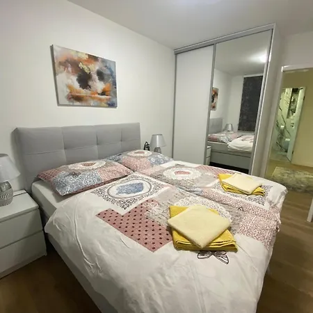 Golden Nest Apartman